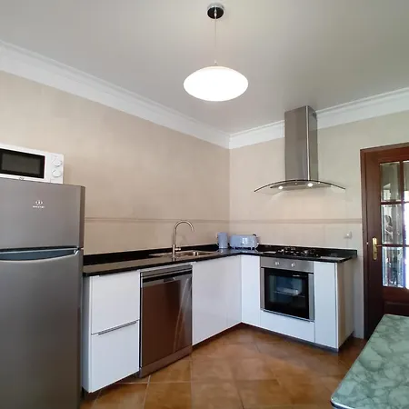 בית נופש Casa Dos Neves *