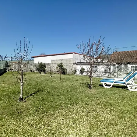 Casa Dos Neves * ארקוס דה ואלדבז